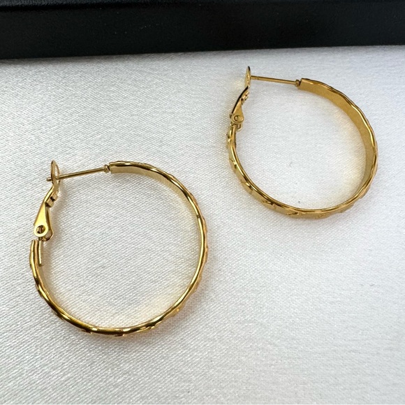 Big Gold Hoop Earrings for Women - Picture 3 of 6